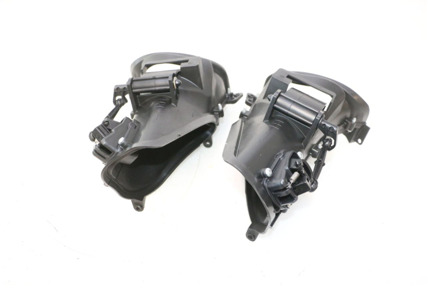 photo de VOLETS AIR HARLEY DAVIDSON ROAD GLIDE FLTRXSE 1920 (2018 - 2022) - Détail de la pièce